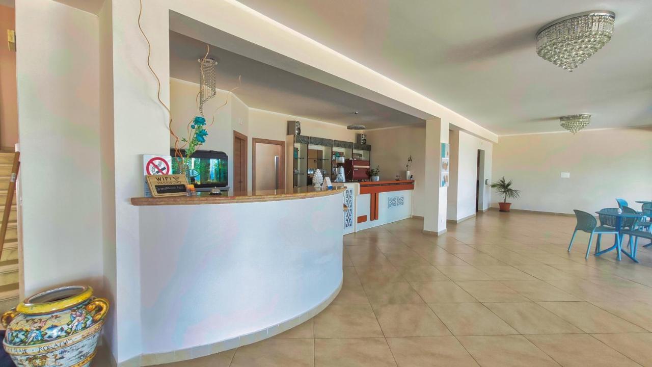 Отель Residenza Domus Aurea Tropea- Vista Mare Санта-Доменика Экстерьер фото