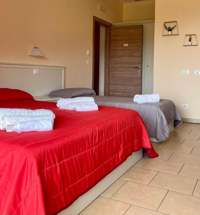 Отель Residenza Domus Aurea Tropea- Vista Mare Санта-Доменика Экстерьер фото