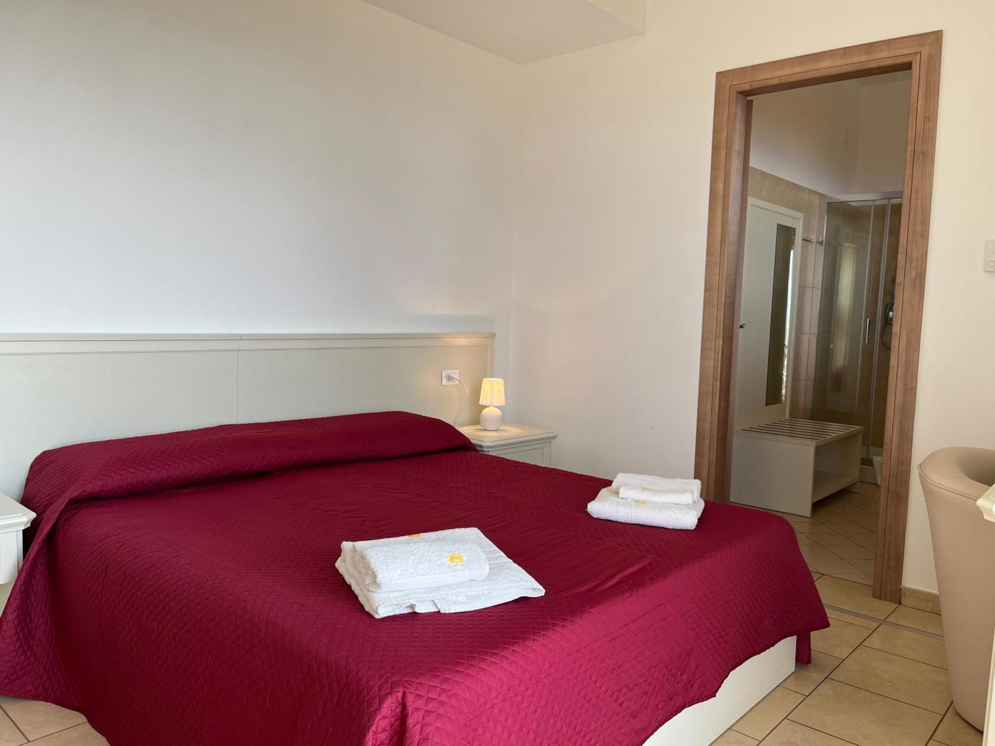 Отель Residenza Domus Aurea Tropea- Vista Mare Санта-Доменика Экстерьер фото