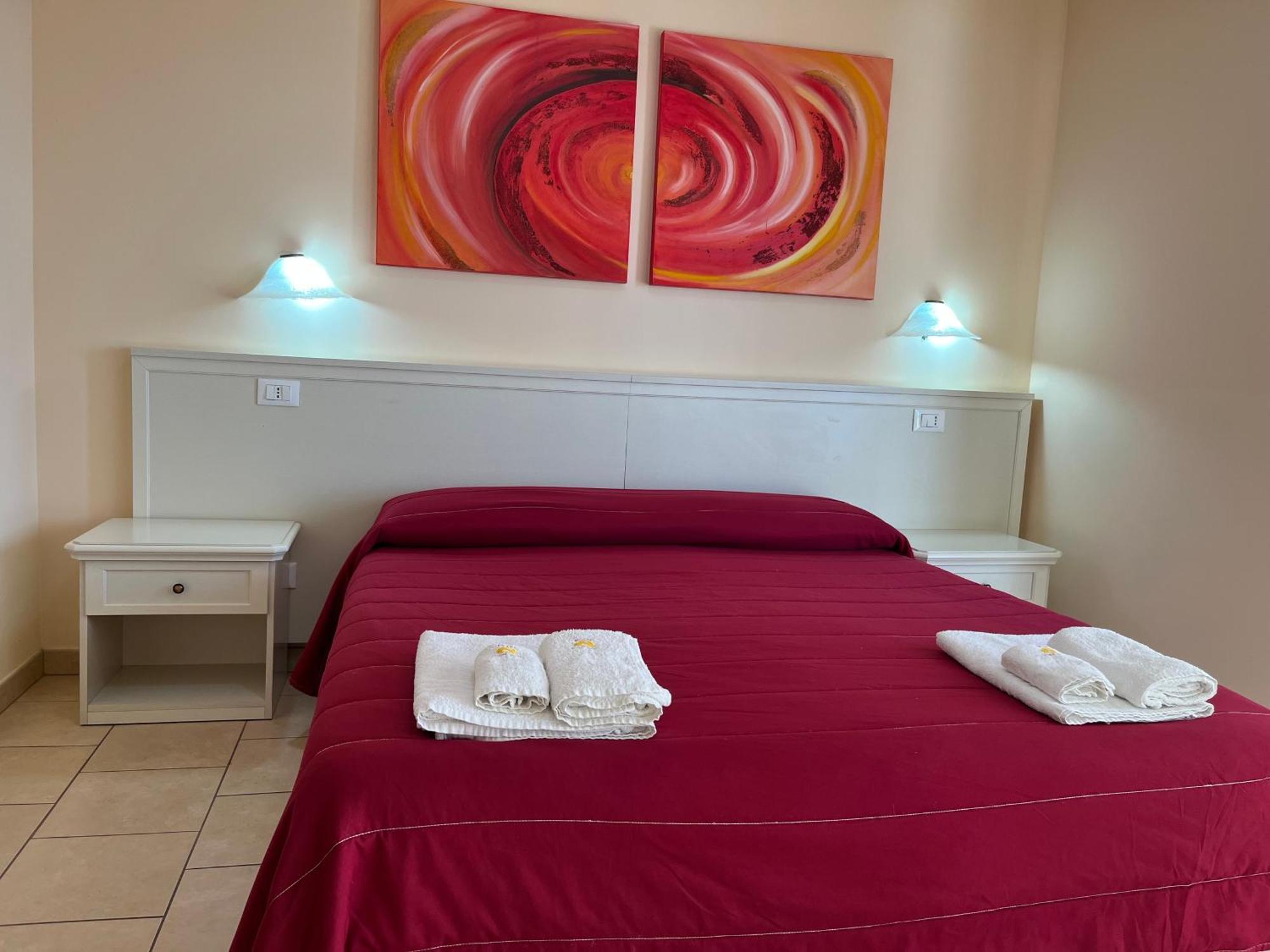 Отель Residenza Domus Aurea Tropea- Vista Mare Санта-Доменика Экстерьер фото