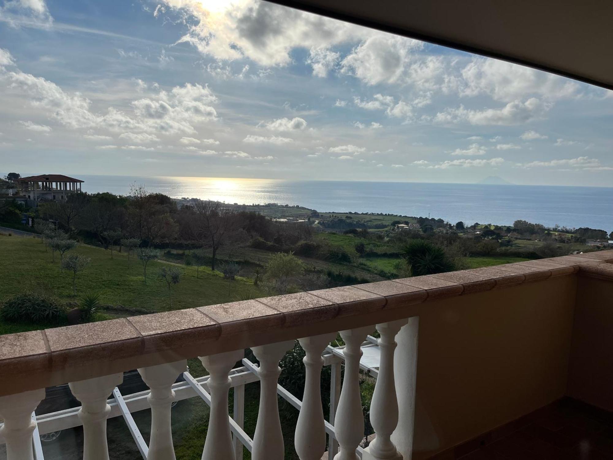 Отель Residenza Domus Aurea Tropea- Vista Mare Санта-Доменика Экстерьер фото